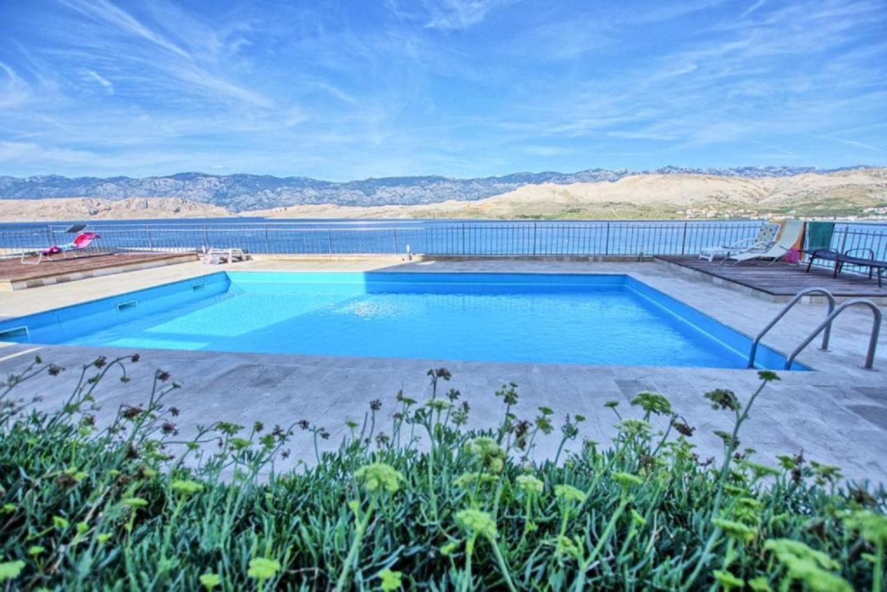 Sea View & Pool Studio Pag Town Kültér fotó