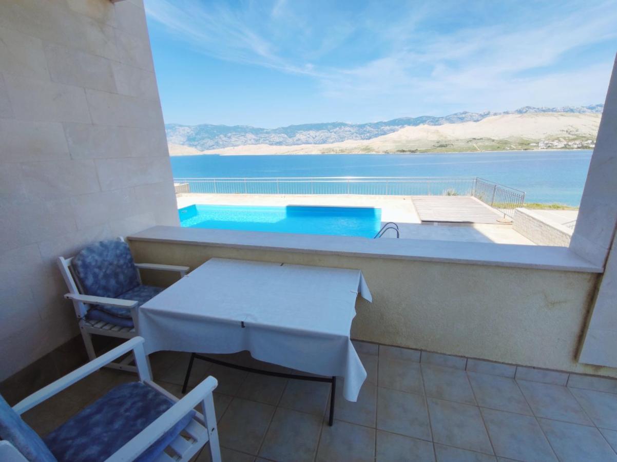 Sea View & Pool Studio Pag Town Kültér fotó