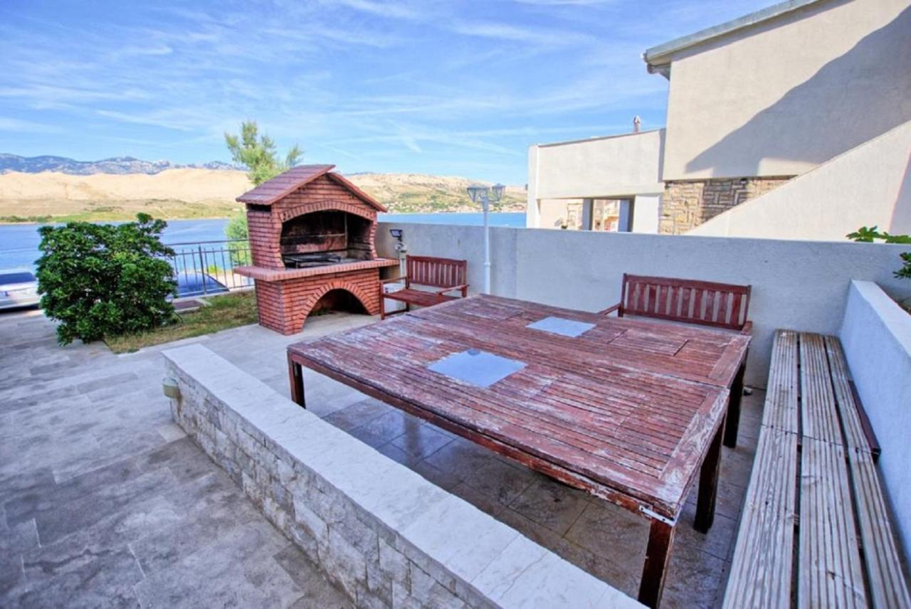 Sea View & Pool Studio Pag Town Kültér fotó